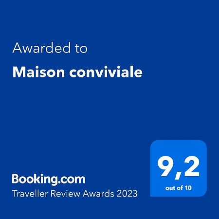 Maison conviviale Puy-Guillaume Extérieur photo
